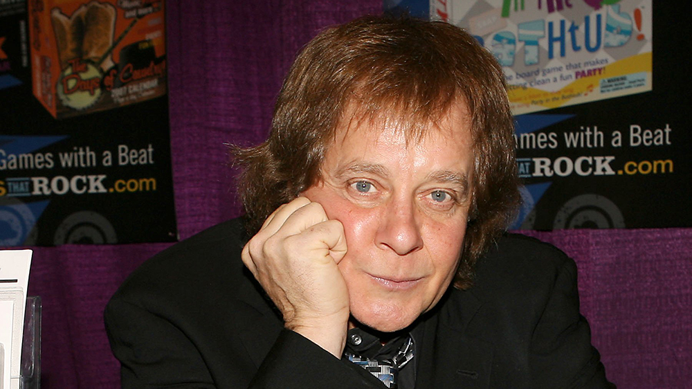 EDDIE MONEY AT TOY FAIR TO PROMOTE THE ALEKEN GAMES, NEW YORK, AMERICA - 14 FEB 2006